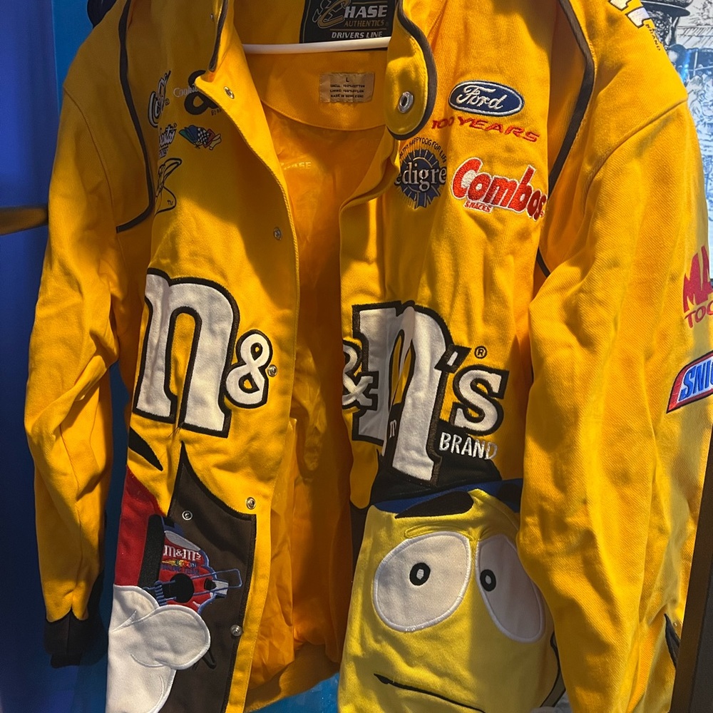 Gorgeous vintage yellow NASCAR M&M jacket! Hard to find!